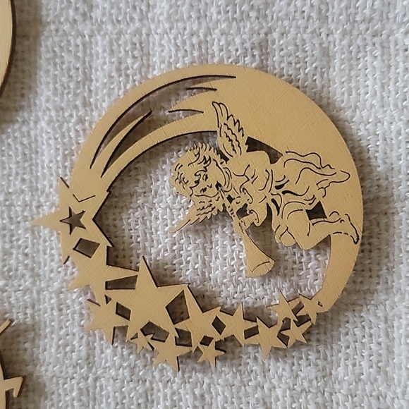 Laser cut wood Christmas ornaments - Picture 10 of 11